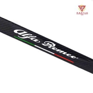 LP172zb_Alfa_Romeo_White_Text_Only_Italy_Flag_Plate_Frame