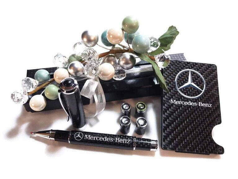 Mercedes Benz Accessories Holiday LR2